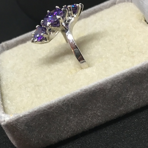Never worn silver ring - Picture 5 of 5